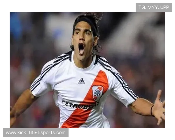 世界著名足球球星经典外号英语大全集锦与趣味解析