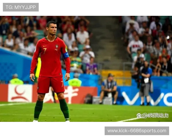 足球明星小黑的成长之路与传奇时刻揭秘，跨越艰难挑战成就辉煌足坛未来